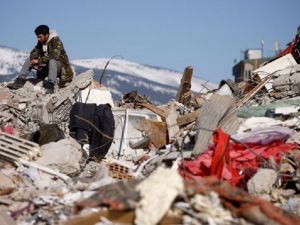 土耳其強震救援奇蹟 一家五口被埋129小時生還