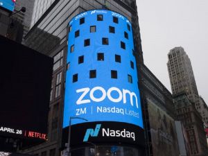 Zoom解雇总裁 公司才刚宣布裁员1300人