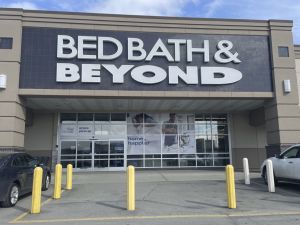 家居用品名店Bed Bath ＆ Beyond不敌网路市场 声请破产保护