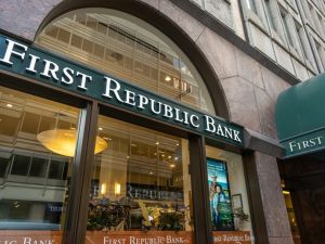 第一共和銀行遭接管 將由摩根大通收購