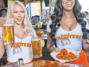 Hooters重返维加斯餐厅战局