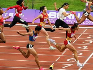 杭州亚运会 中国选手葛曼棋获得女子100米冠军