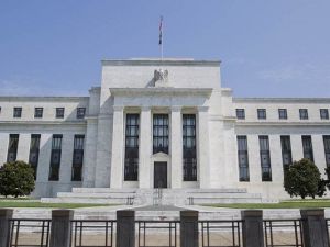 Fed有望结束升息循环 华尔街估明年5月降息机率60%