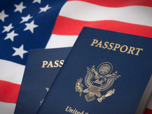 美国务院：护照申请处理时间减少为6至8周