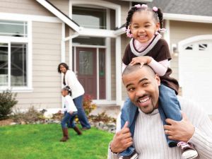 美国家庭育儿加房贷 每月支出达收入66%