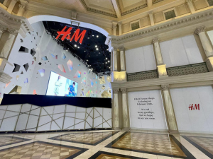 H&M凯撒宫购物中心店关闭