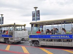 洛杉磯環球影城發生遊園列車事故 15人輕傷