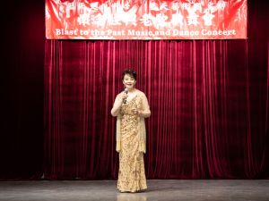 第八届怀念经典老歌歌舞会圆满举行