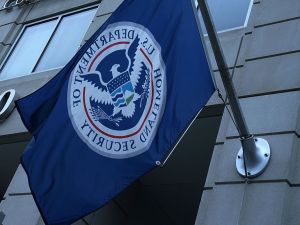 美国撤销临时居留许可 拉美四国移民限期离境