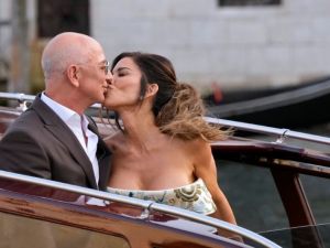 贝佐斯世纪婚礼 李奥纳多等200多位名流共襄盛举