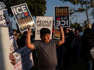 ICE強逮園藝師壓地揮拳揍臉 3兒都是海軍陸戰隊！