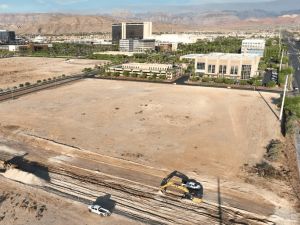 萨默林开发商修建道路 扩建基础设施 