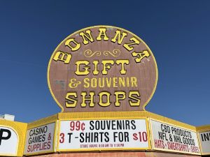 维加斯2礼品店 遭F1指控销售仿冒品