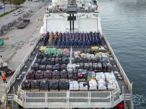 美海岸巡防隊攔截34噸毒品創紀錄 可毒害2300餘萬人