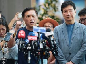 郝龍斌婉拒黨魁辯論！中天曝「臨時反悔」：已備好人形立牌