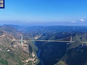 世界第一高橋通車！貴州花江峽谷大橋 2分鐘跨越天塹