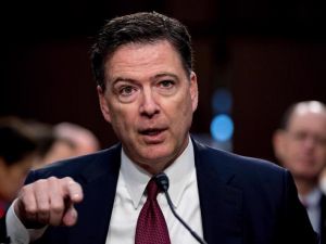 前FBI局长柯米遭司法部起诉 出庭拒认罪