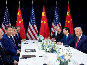 川习釜山峰会登场 历时近两小时双方释善意寻求共识