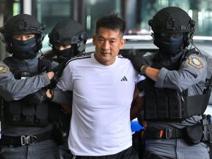 「KK園區」主謀佘智江泰警押送 引渡回中國 