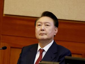 遭判无期徒刑后致歉 尹锡悦坚称：戒严初衷是救国