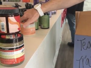 北维加斯募护发品 改善非裔学子出席率