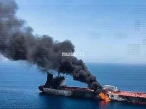 科威特外海大爆炸 伊朗革命卫队宣称飞弹击中美国油轮