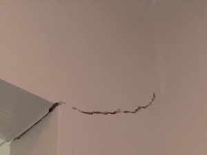 维加斯湖百万豪宅变梦魇 住户告建商