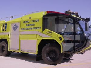 雷诺机场新环保消防车 守护旅客安全