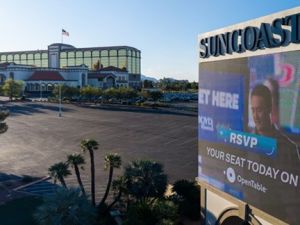 Suncoast 赌场翻新 全新数位看板亮相